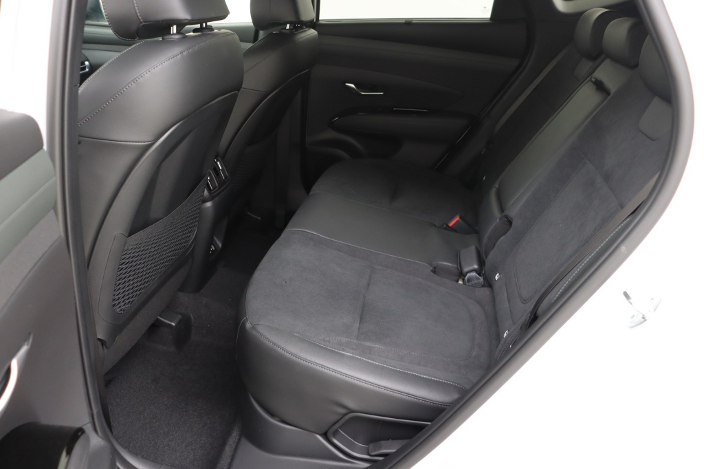 HYUNDAI Tucson 20th Anniversary 1.6 T-GDi HEV 215 hp 6AT - ref: 7-43965 - Photo 16