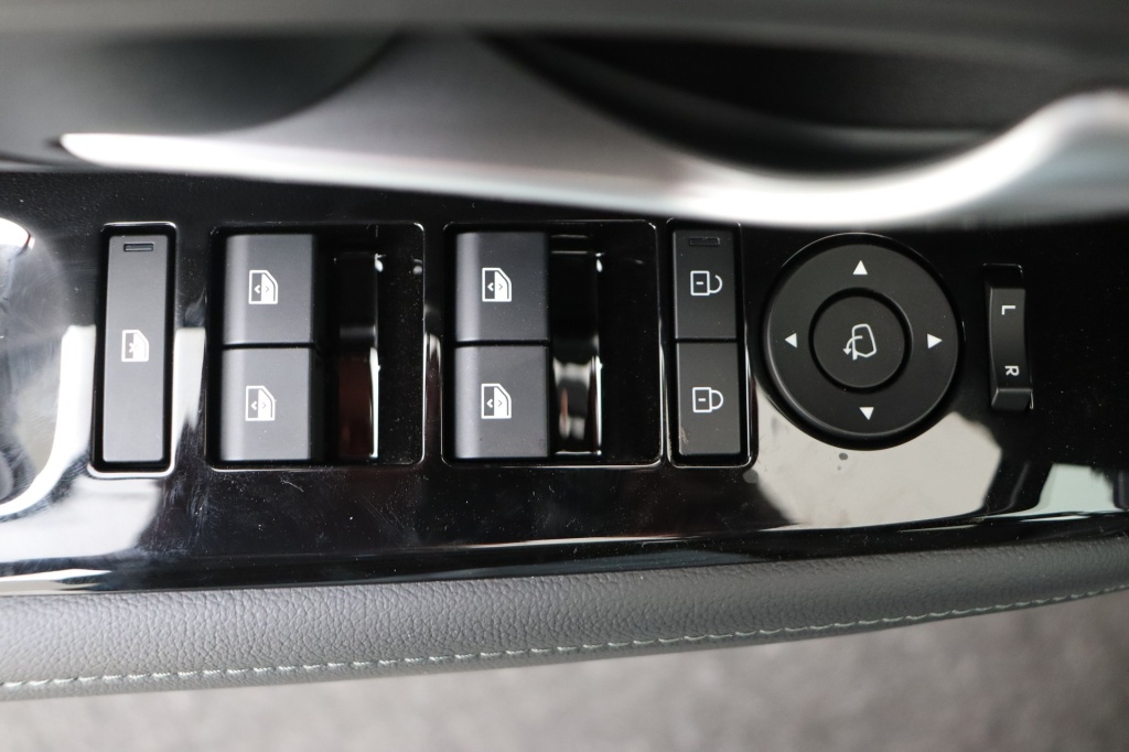 HYUNDAI Tucson 20th Anniversary 1.6 T-GDi HEV 215 hp 6AT - ref: 7-43978 - Photo 17