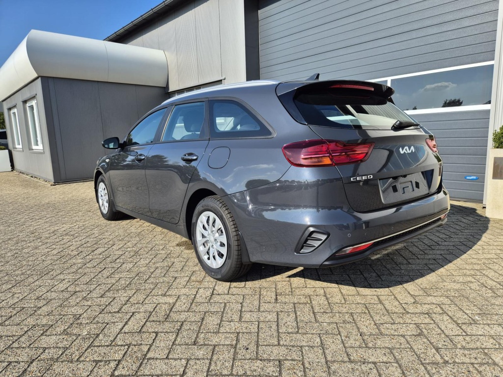 KIA Ceed SW Vision 1.5 Gasoline 140hp - ref: 7-44390 - Photo 3