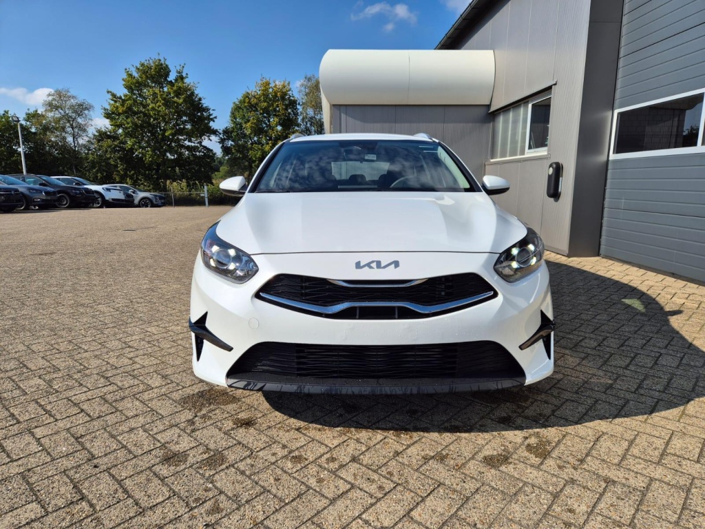 KIA Ceed SW Vision 1.5 Gasoline 140hp - ref: 7-45263 - Photo 8