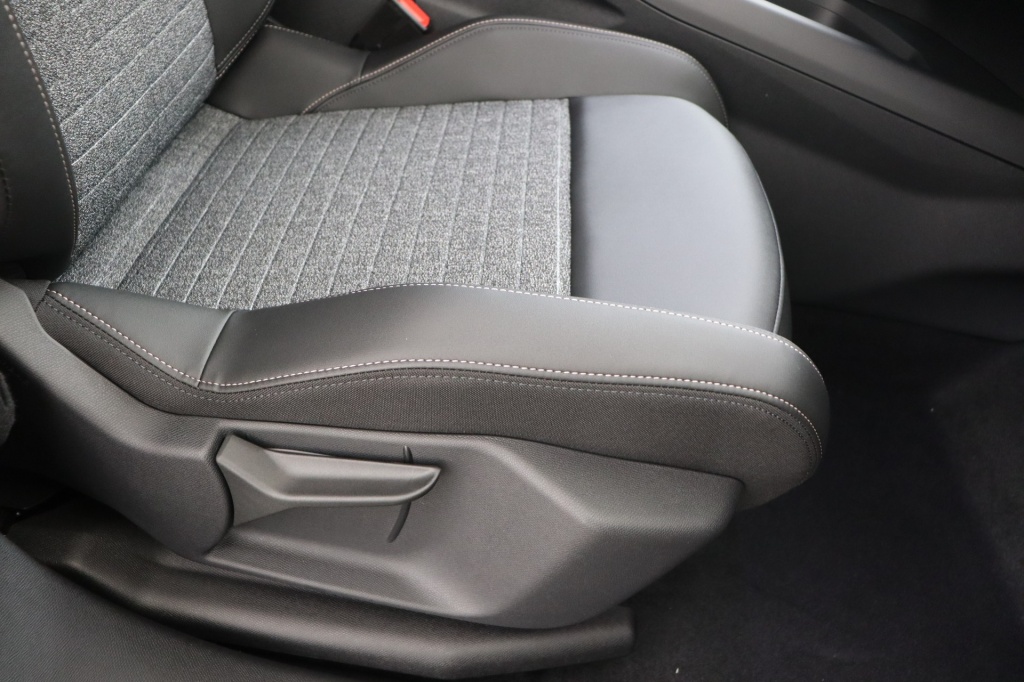 PEUGEOT 3008 Allure Hybrid 145 hp e-DSC6    - ref: 7-45802 - Photo 15