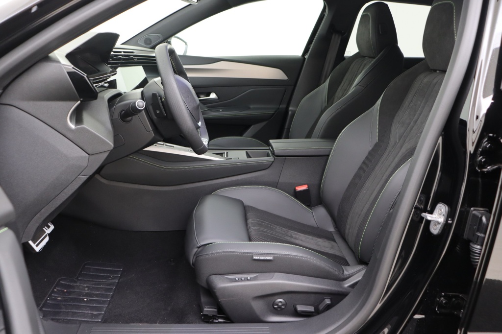 PEUGEOT 408 GT Hybrid 145 hp e-DSC6    - ref: 7-45878 - Photo 13