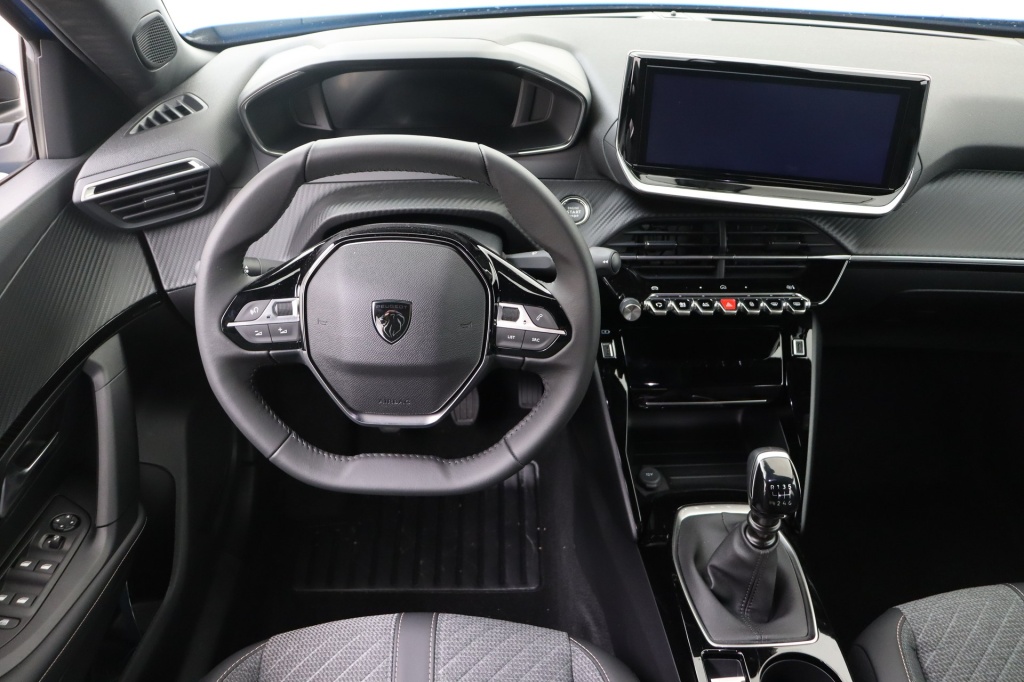 PEUGEOT 2008 Allure 1.2 Turbo 100 hp Man.6 - ref: 7-45885 - Photo 11