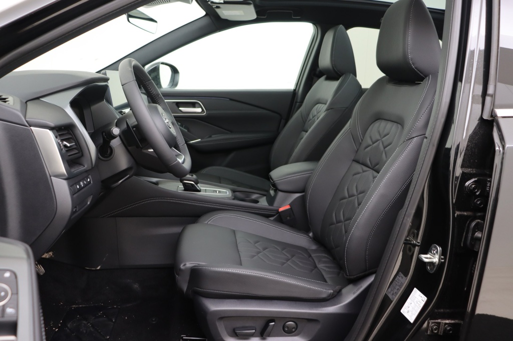 NISSAN Qashqai Tekna 1,3 158 hp CVT 2WD - ref: 7-45975 - Photo 13