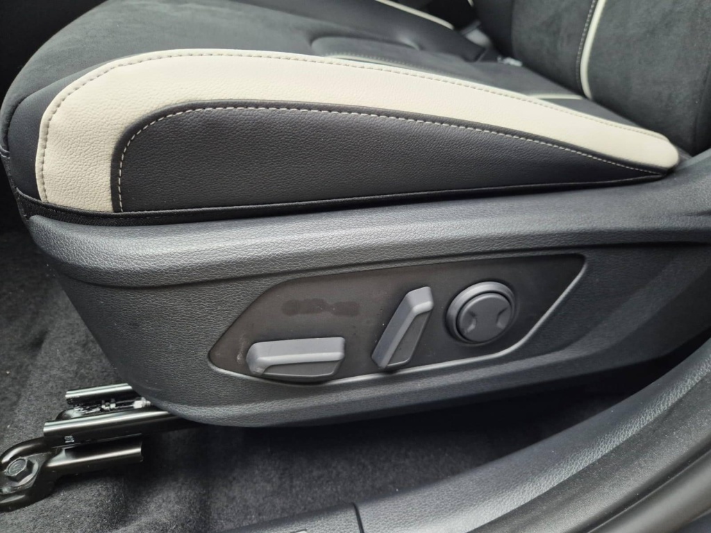 KIA Sportage 1.6 Gasoline 180hp 4x4 - ref: 7-46334 - Photo 13