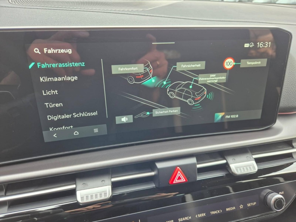 KIA Sportage 1.6 Gasoline 180hp 4x4 - ref: 7-46334 - Photo 17