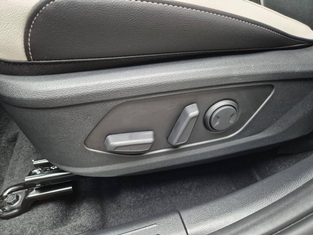 KIA Sportage 1.6 Gasoline 180hp 4x4 - ref: 7-46335 - Photo 13