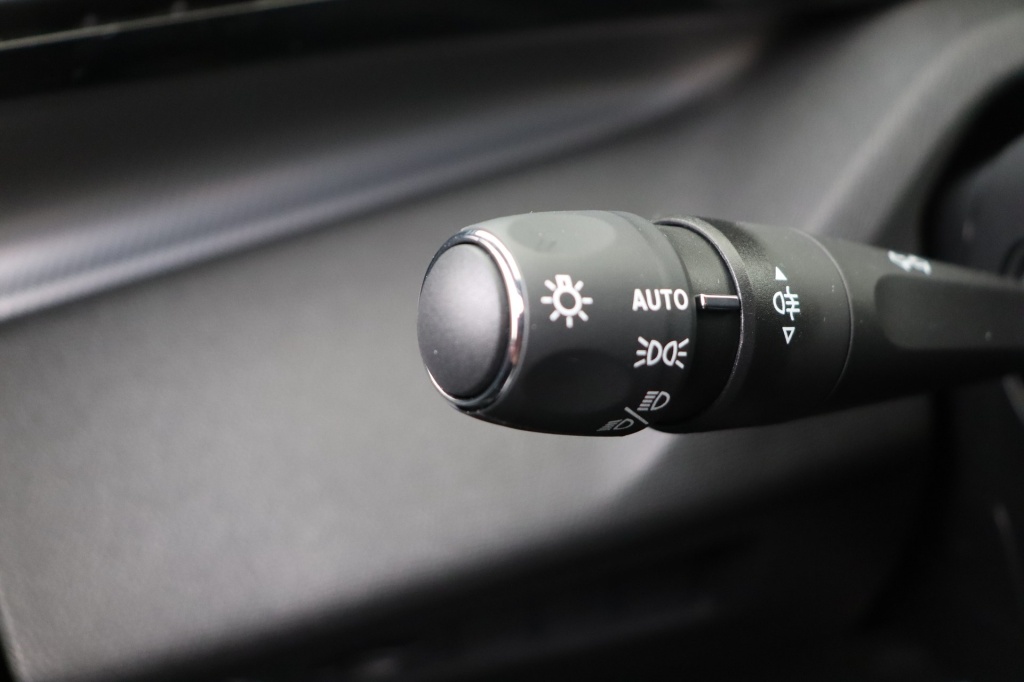 PEUGEOT 408 GT Hybrid 145 e-DSC6    - ref: 7-46768 - Photo 18