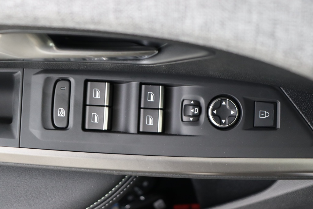 PEUGEOT 5008 GT Hybrid 145 e-DSC6    - ref: 7-46781 - Photo 14