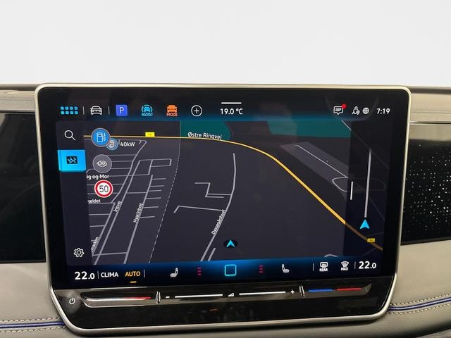 VOLKSWAGEN Tiguan R-Line Edition 2.0 TDI 4Motion 193PS/1... - ref: 7-46978 - Photo 15