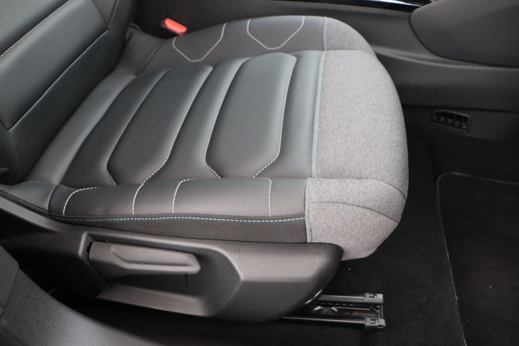 CITROEN E-C4 Shine Pack 