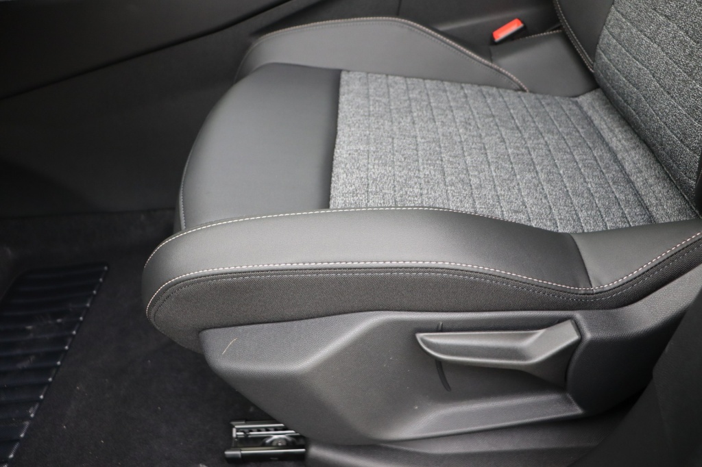 PEUGEOT 3008 Allure Hybrid 145 e-DSC6    - ref: 7-47106 - Photo 14