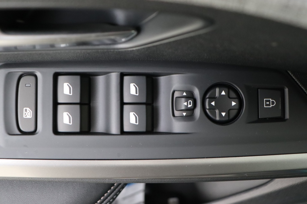 PEUGEOT 3008 Allure Hybrid 145 e-DSC6    - ref: 7-47106 - Photo 17