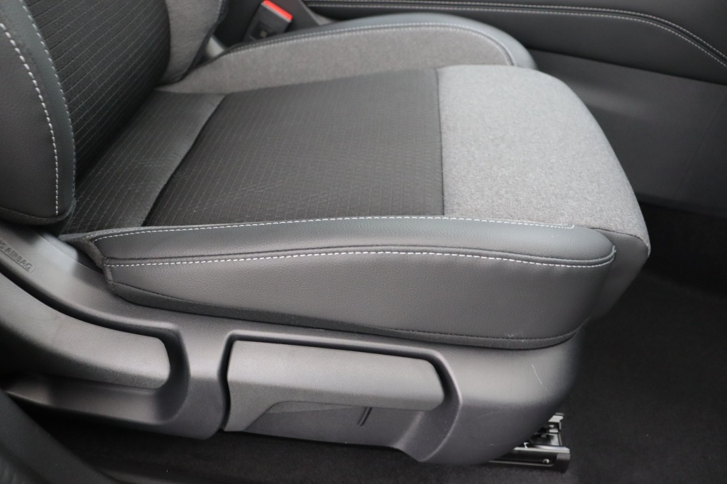 NISSAN Qashqai N-Connecta + Cold Pack 1,3 158 hp CVT 2WD - ref: 7-47147 - Photo 15