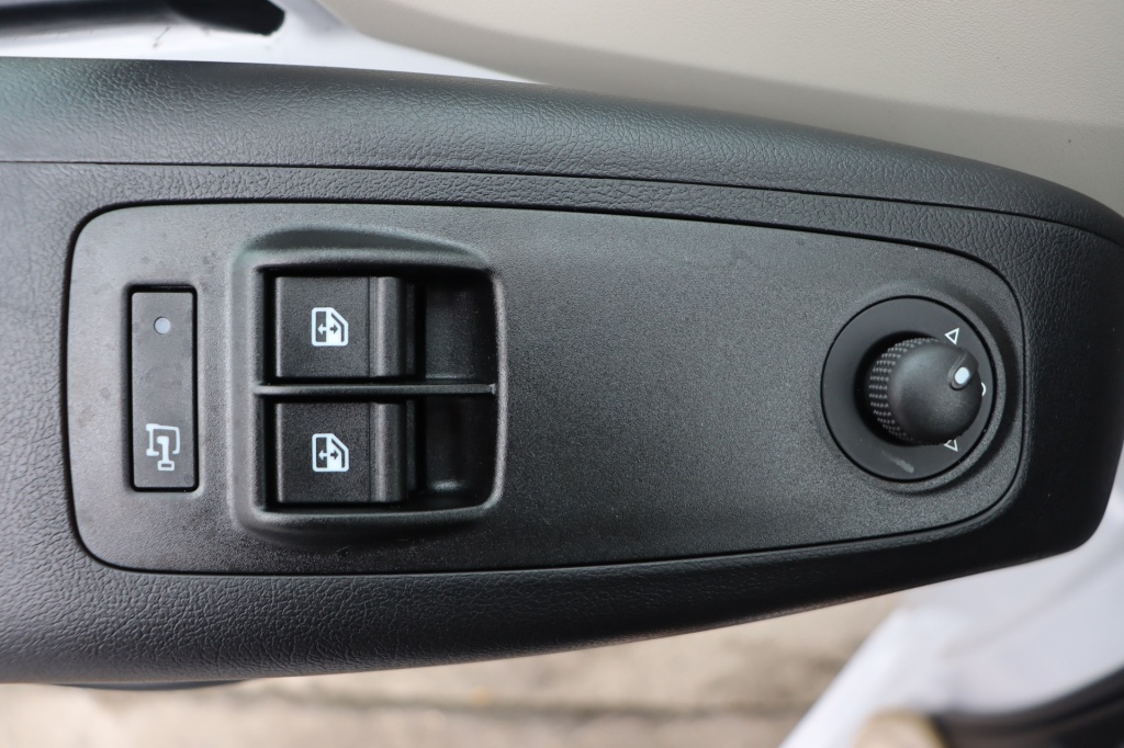 PEUGEOT Boxer L3H2 3.5T Heavy  2.2 BlueHDi 180 S&S EAT8 - ref: 7-47235 - Photo 14