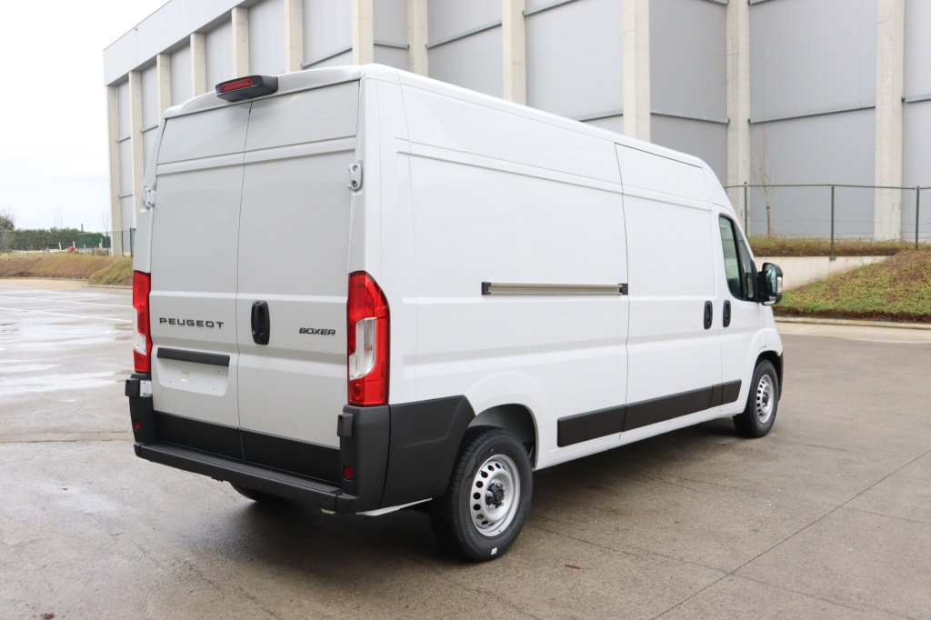 PEUGEOT Boxer L3H2 3.5T Heavy  2.2 BlueHDi 180 S&S EAT8 - ref: 7-47235 - Photo 7