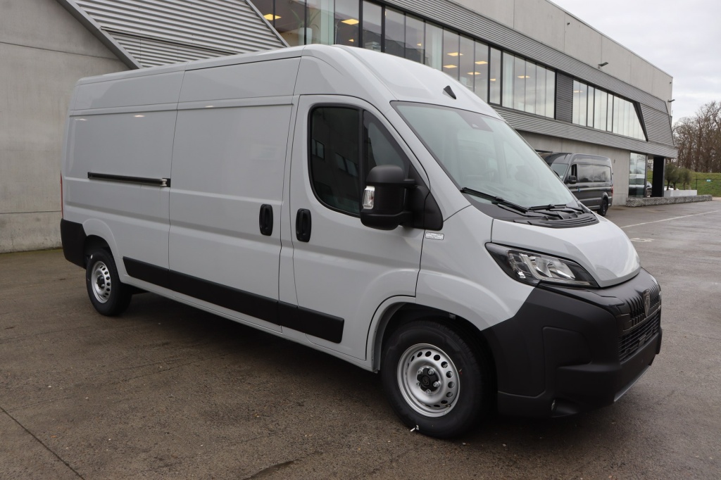 PEUGEOT Boxer L3H2 3.5T Heavy  2.2 BlueHDi 180 S&S EAT8 - ref: 7-47236 - Photo 1