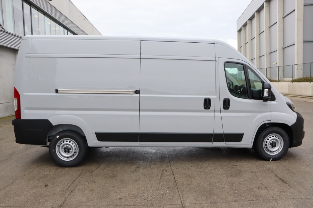 PEUGEOT Boxer L3H2 3.5T Heavy  2.2 BlueHDi 180 S&S EAT8 - ref: 7-47236 - Photo 8