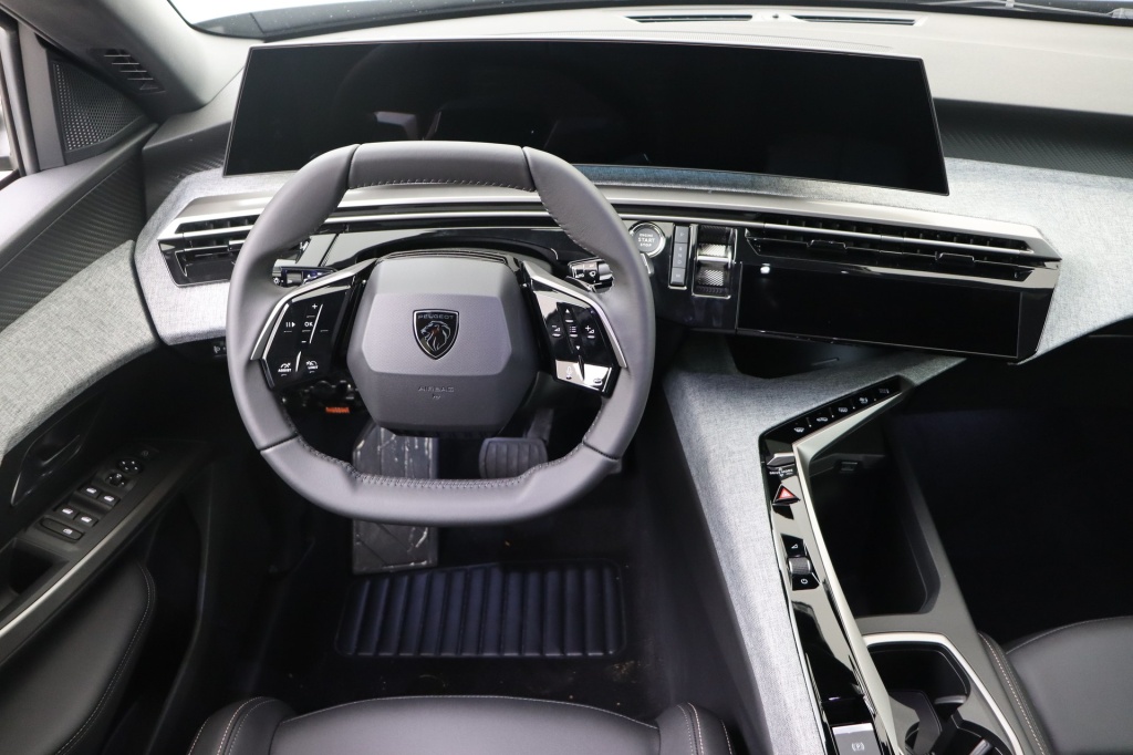 PEUGEOT 3008 Allure Hybrid 145 hp e-DSC6    - ref: 7-47261 - Photo 11