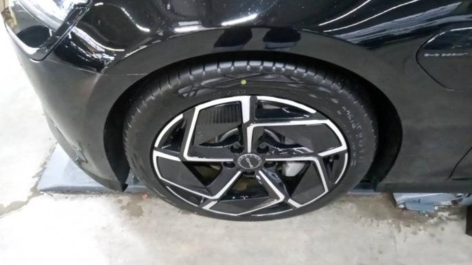 BYD Seal Seal EV Design RWD 82,5kWh Elektro 313hp - ref: 7-47324 - Photo 13