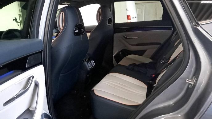 BYD Seal Seal U Design 87 kWh Elektro 218hp - ref: 7-47325 - Photo 9