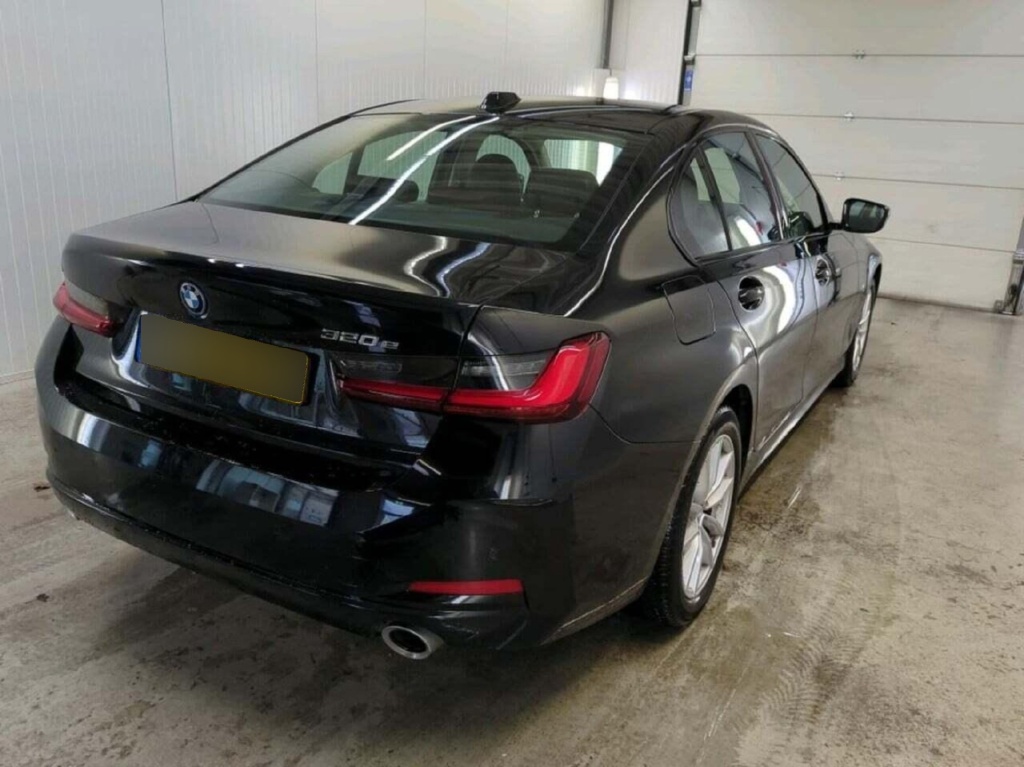 BMW 320 3er - 320 e (OPF)(EURO 6d) 2.0 Plugin Hybrid (Benzin) 163hp - ref: 7-47332 - Photo 4