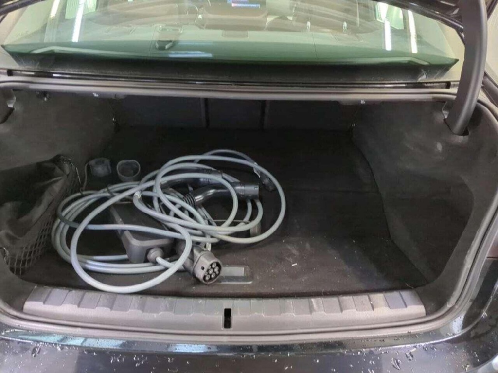 BMW 320 3er - 320 e (OPF)(EURO 6d) 2.0 Plugin Hybrid (Benzin) 163hp - ref: 7-47332 - Photo 8