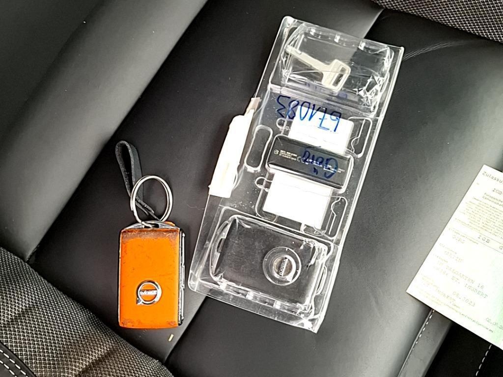 VOLVO XC60 XC 60 T8 Twin Engine AWD R Design Plug-In (E6d) 2.0 Plugin Hybrid (Benzin) 303hp AWD - ref: 7-47333 - Photo 15