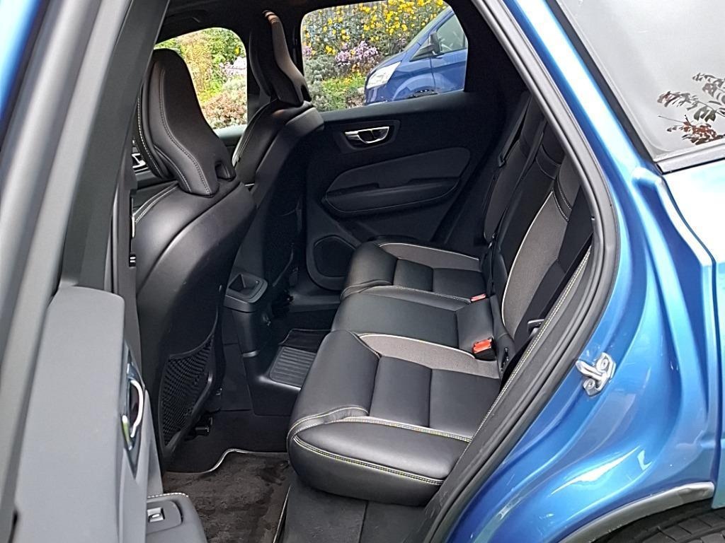 VOLVO XC60 XC 60 T8 Twin Engine AWD R Design Plug-In (E6d) 2.0 Plugin Hybrid (Benzin) 303hp AWD - ref: 7-47333 - Photo 8