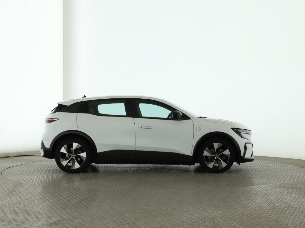 RENAULT Megane Equilibre Elektro 131hp - ref: 7-47338 - Photo 3