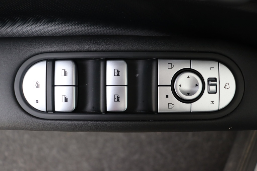 HYUNDAI Ioniq Core 77 kWh 225 hp - ref: 7-47554 - Photo 17