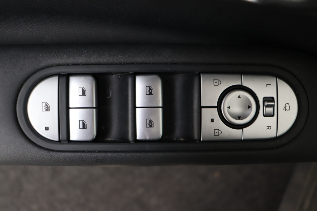 HYUNDAI Ioniq Core 77 kWh 225 hp - ref: 7-47558 - Photo 17