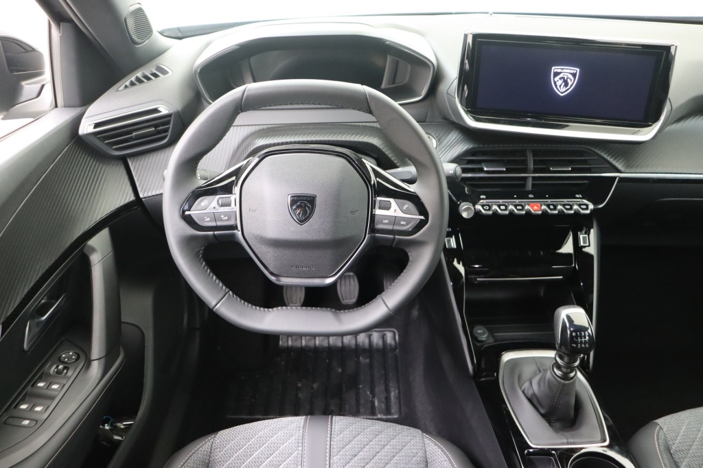 PEUGEOT 2008 Allure 1.2 Turbo 100 hp Man. 6 - ref: 7-47724 - Photo 11