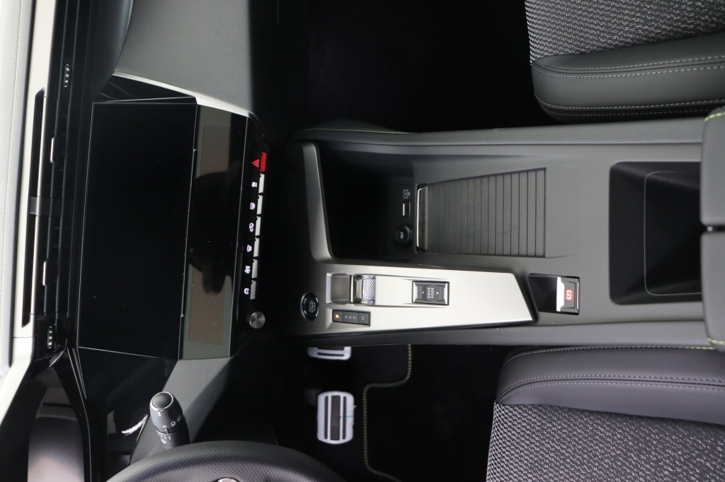 PEUGEOT 308 GT Hybrid 145 hp e-DSC6    - ref: 7-47741 - Photo 12