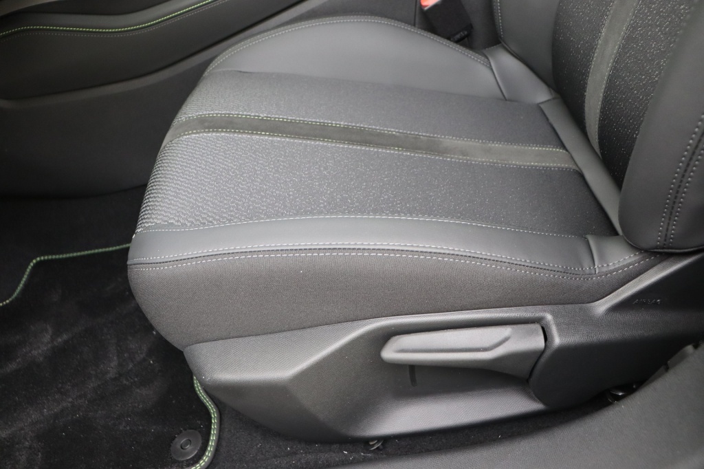 PEUGEOT 308 GT Hybrid 145 hp e-DSC6    - ref: 7-47741 - Photo 14