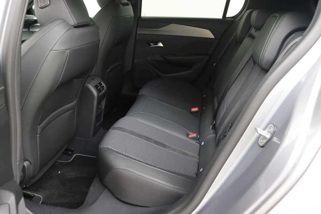 PEUGEOT 308 GT Hybrid 145 hp e-DSC6    - ref: 7-47741 - Photo 16