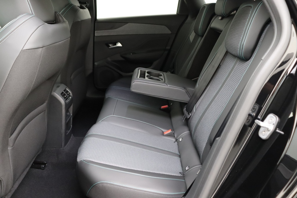 PEUGEOT 308 SW Allure Hybrid 145 hp e-DSC6    - ref: 7-47742 - Photo 16