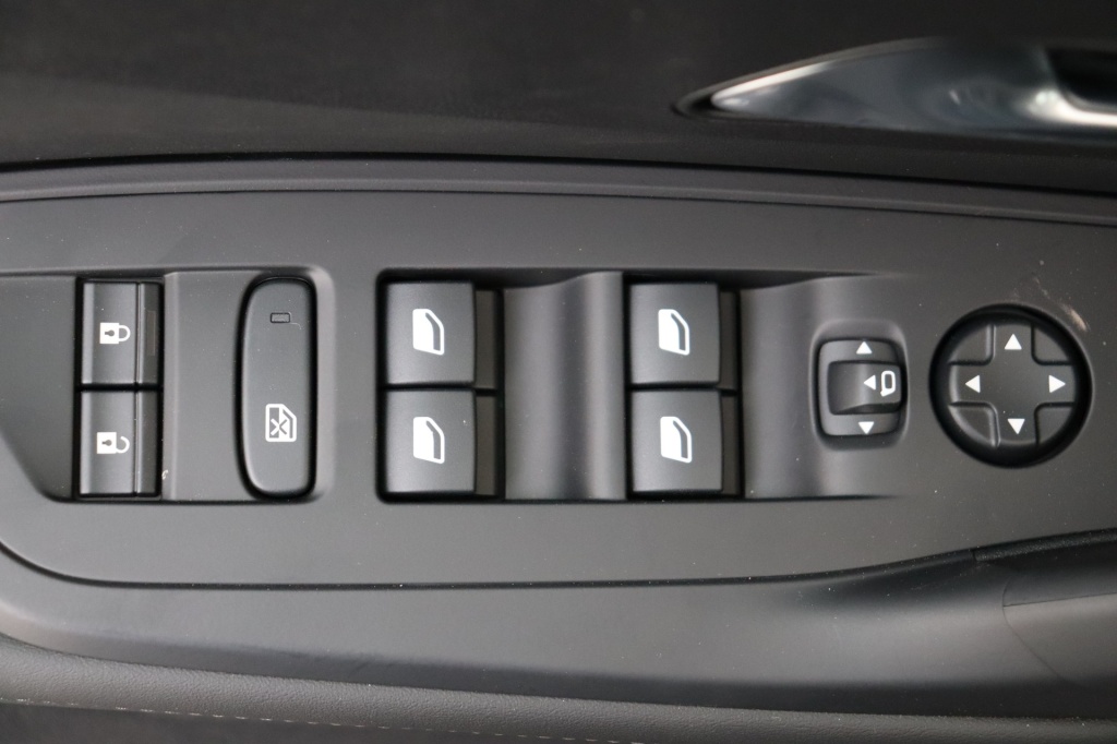 PEUGEOT 308 SW Allure Hybrid 145 hp e-DSC6    - ref: 7-47742 - Photo 19