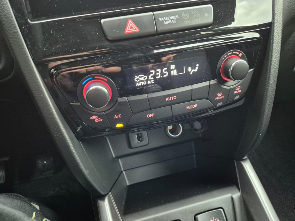 SUZUKI Vitara Comfort+ 1.4 Gasoline 110hp 4x4 - ref: 7-48122 - Photo 17