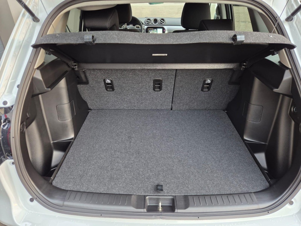 SUZUKI Vitara Comfort+ 1.4 Gasoline 110hp 4x4 - ref: 7-48123 - Photo 9