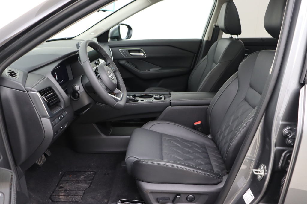 NISSAN X-Trail Tekna + Bose + Nappa + 20