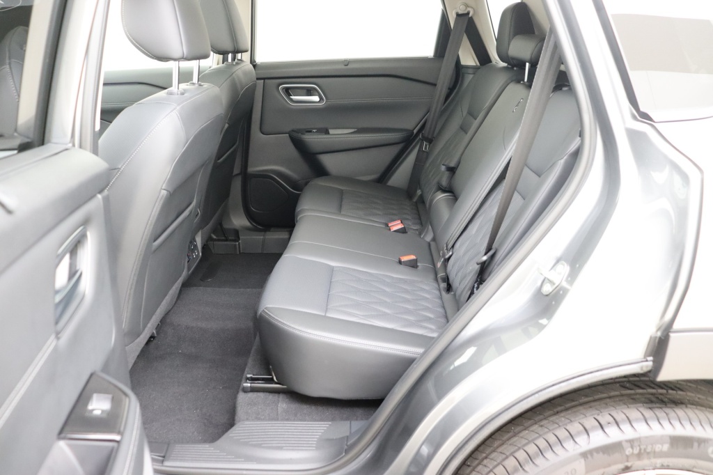 NISSAN X-Trail Tekna + Bose + Nappa + 20