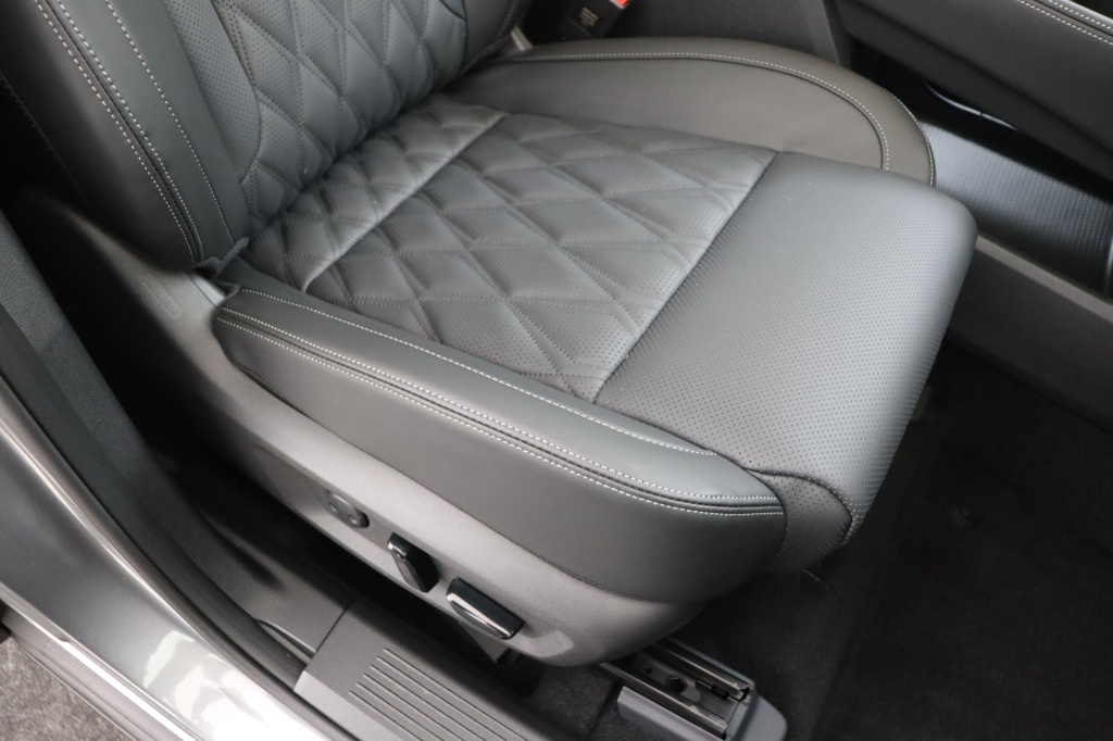 NISSAN X-Trail Tekna + Bose + Nappa + 20