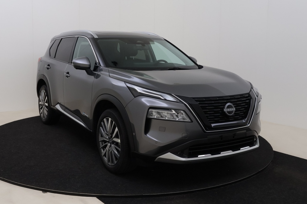 NISSAN X-Trail Tekna + Bose + Nappa + 20