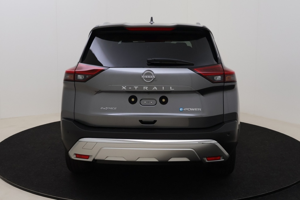 NISSAN X-Trail Tekna + Bose + Nappa + 20