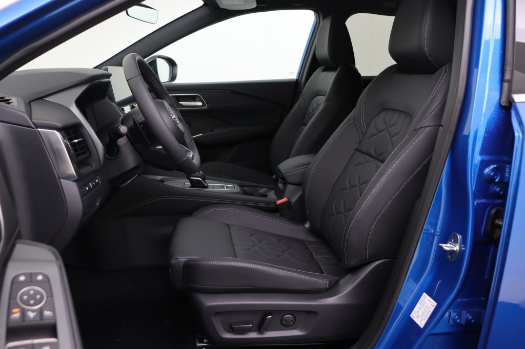 NISSAN Qashqai Tekna 1.3 158 hp CVT 2WD - ref: 7-48686 - Photo 13