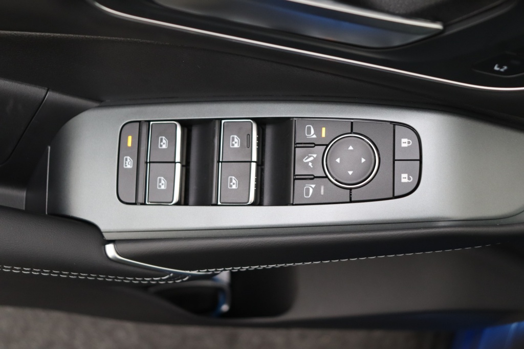 NISSAN Qashqai Tekna 1.3 158 hp CVT 2WD - ref: 7-48686 - Photo 17