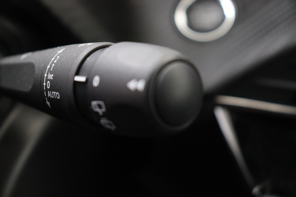 PEUGEOT 2008 Allure Hybrid 145 hp e-DSC6 - ref: 7-49260 - Photo 20