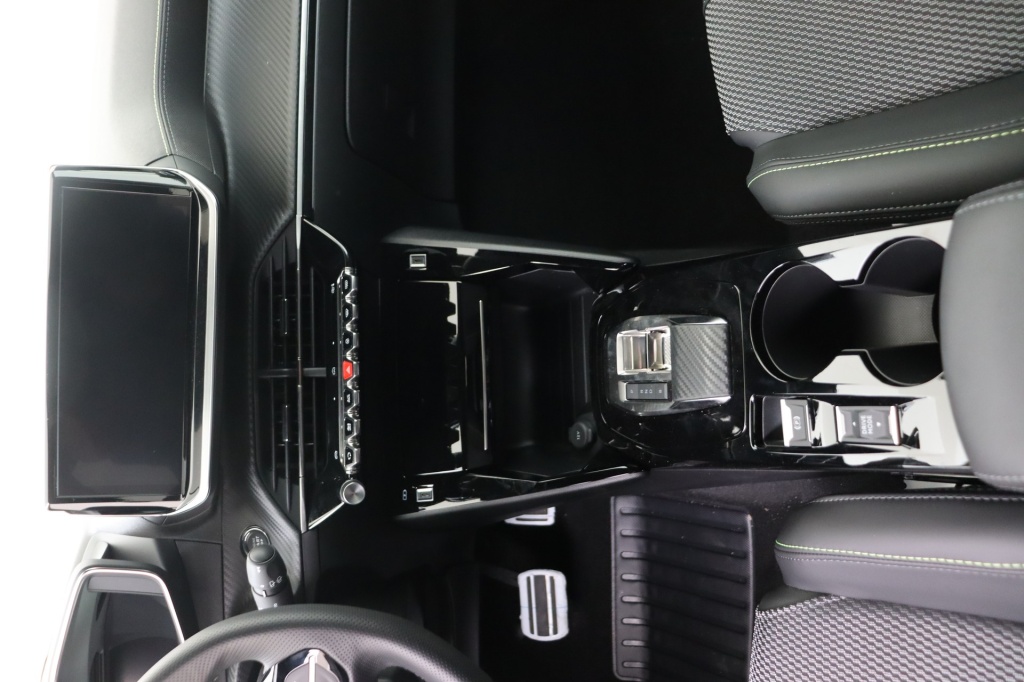 PEUGEOT 2008 GT Electric 54 kWh 156 hp - ref: 7-49397 - Photo 12