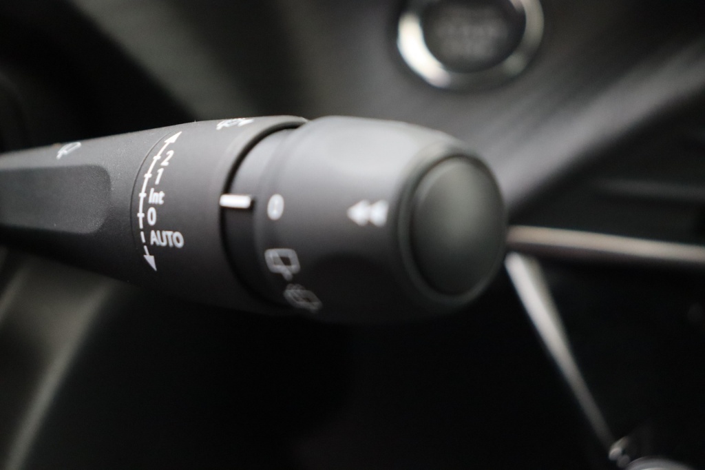 PEUGEOT 2008 GT Electric 54 kWh 156 hp - ref: 7-49400 - Photo 19